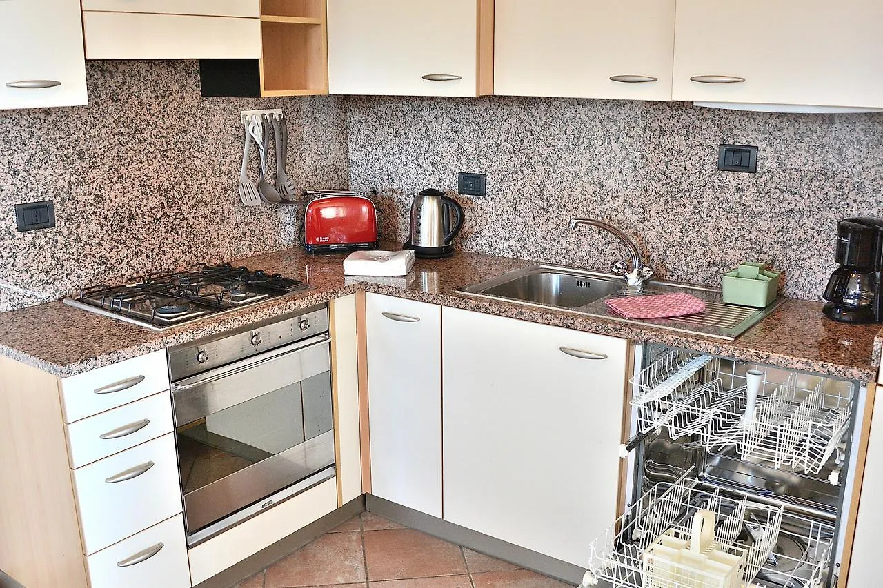 Casa Montegolo Costermano 0*,